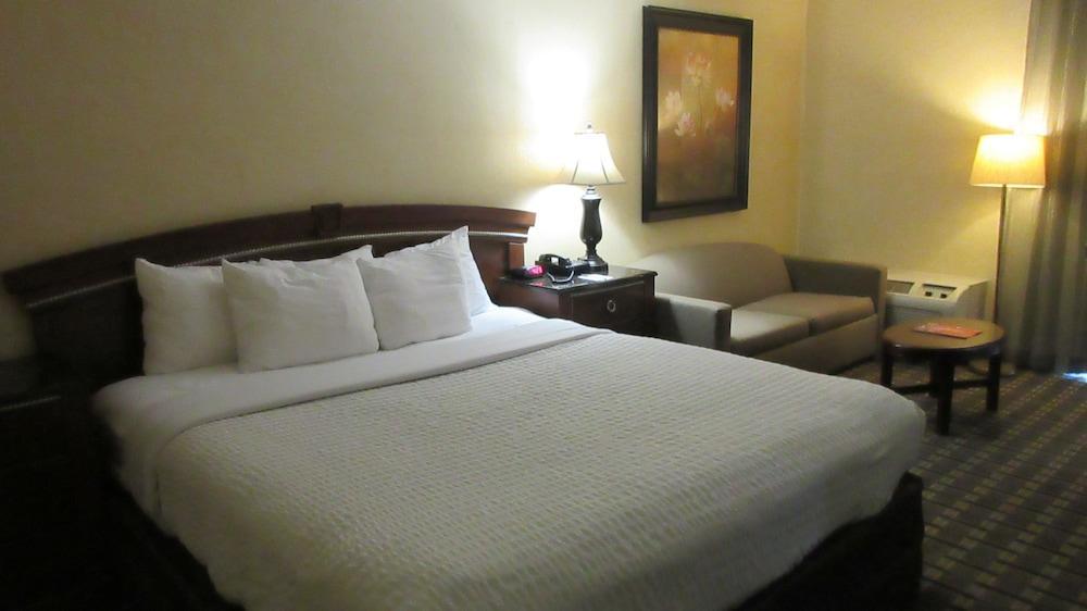 Clarion Inn Conference Center 莫德斯托 外观 照片