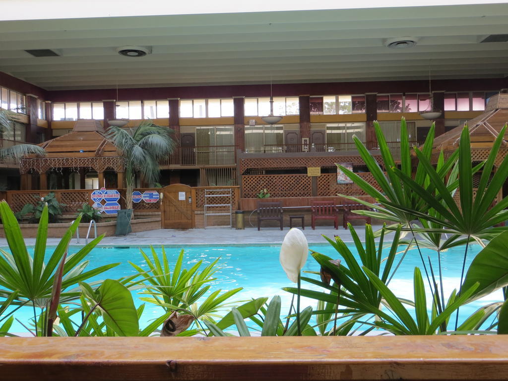 Clarion Inn Conference Center 莫德斯托 外观 照片