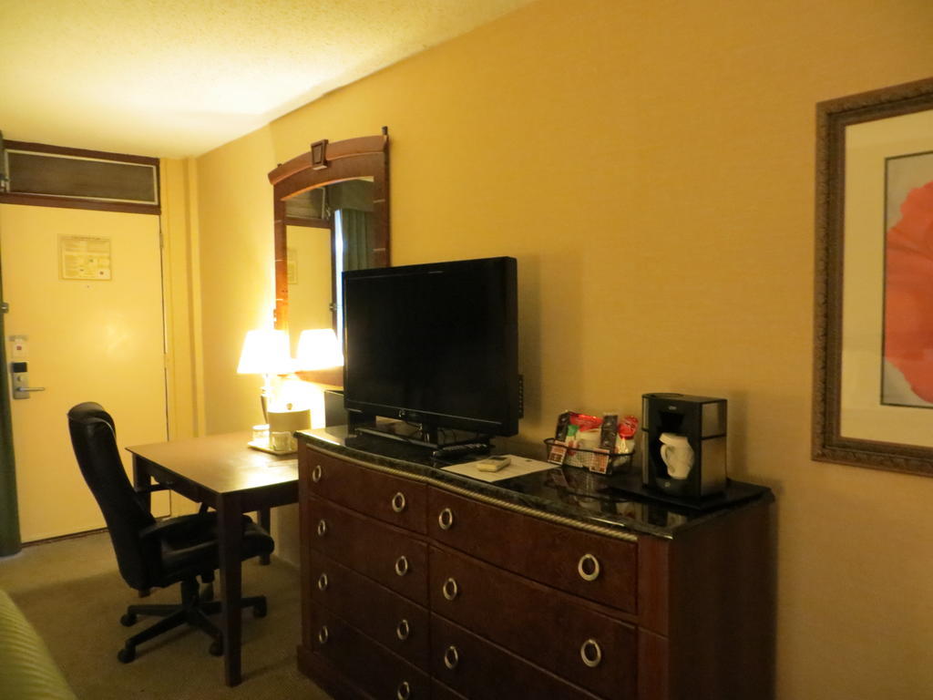 Clarion Inn Conference Center 莫德斯托 外观 照片