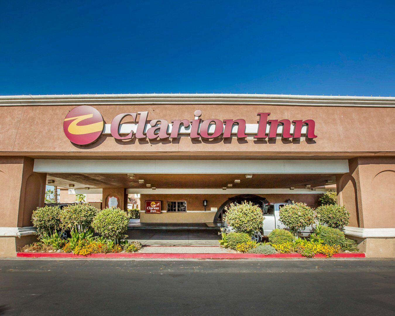 Clarion Inn Conference Center 莫德斯托 外观 照片