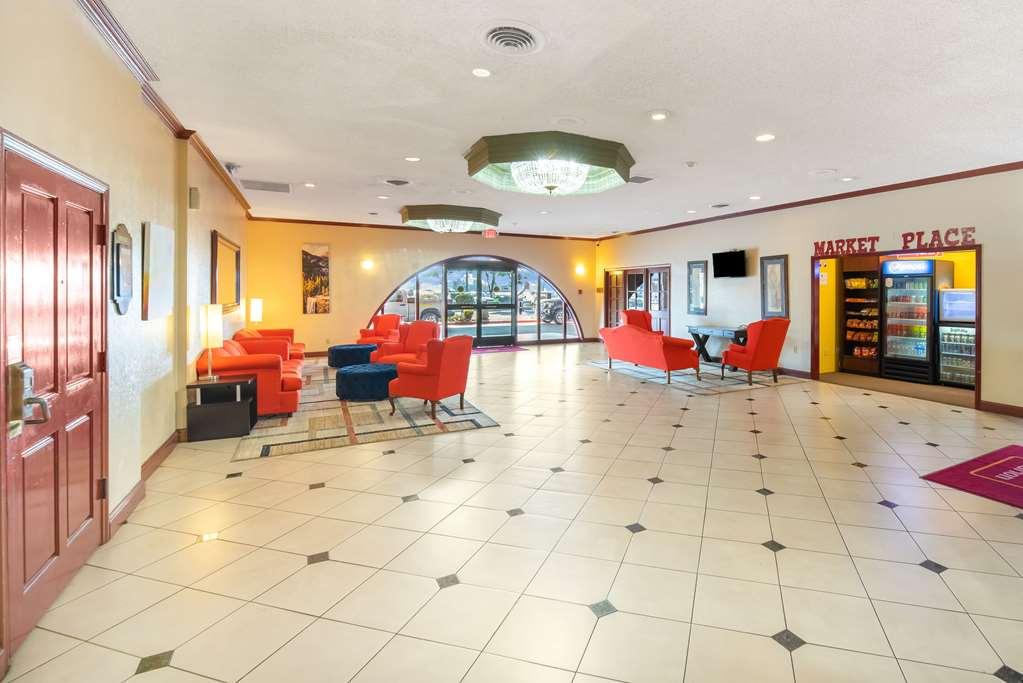 Clarion Inn Conference Center 莫德斯托 内观 照片